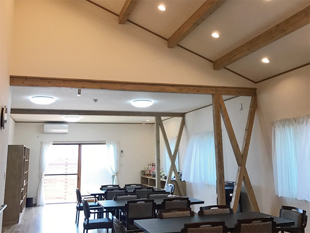 天井高で奥行のある広々としたフロアでお過ごし頂けます。
